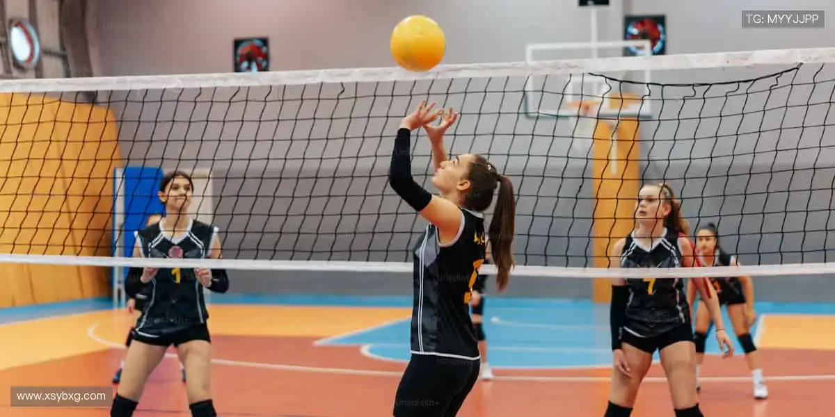 📱边看边聊，与全球球迷共享精彩时刻！💬